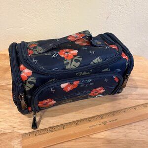 Lug Women's Mini Trolley Makeup Bag